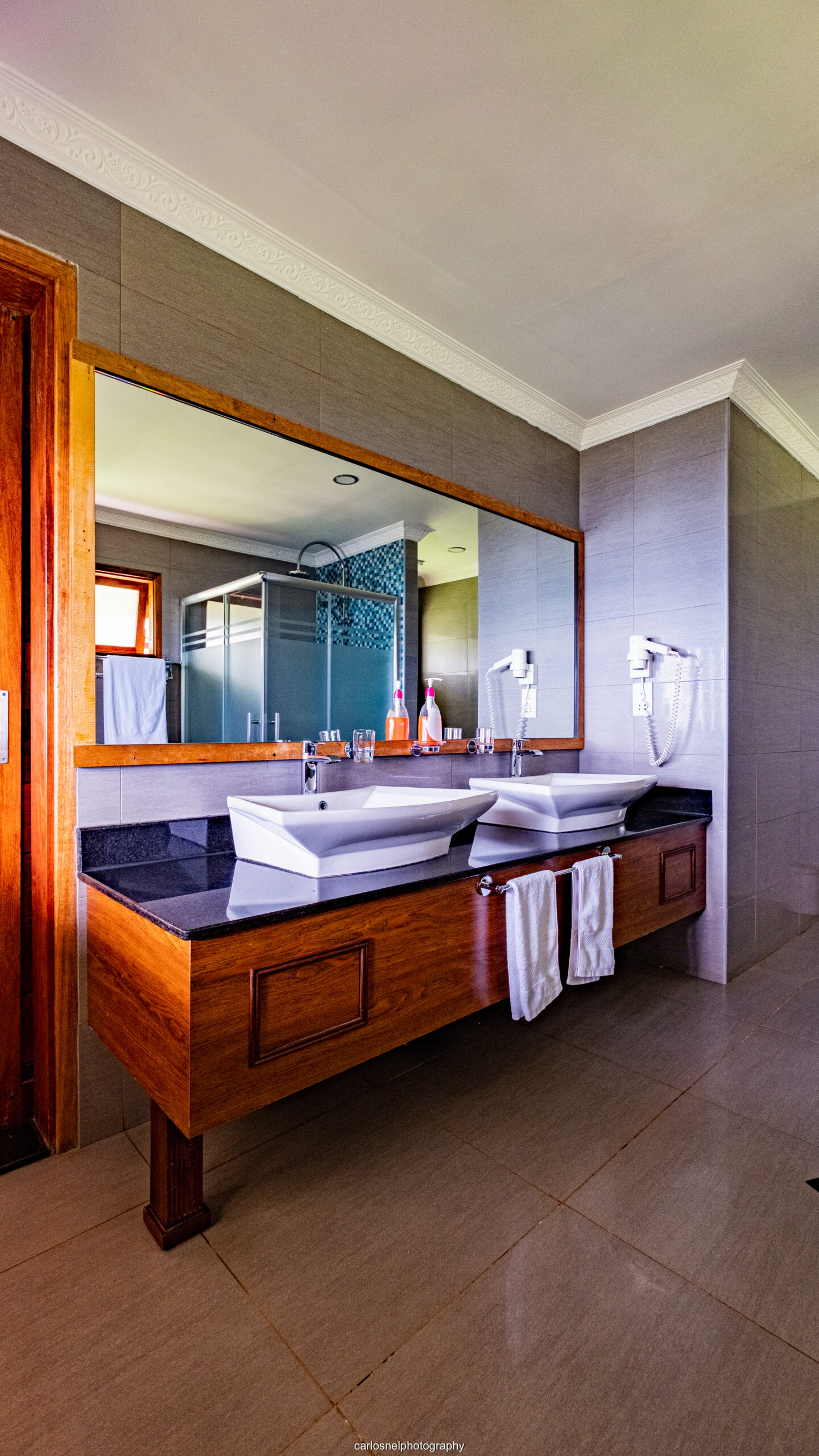 king salomon travels uganda 63641642858567623